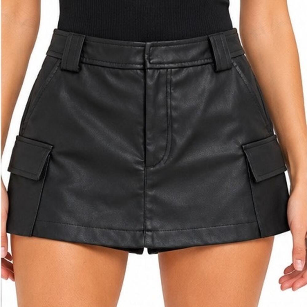 Zara Black Faux Leather Cargo Mini Skort High Waisted Utility Skirt Size Medium